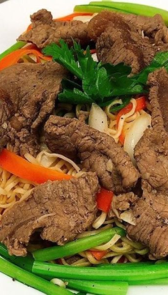 Mì xào bò